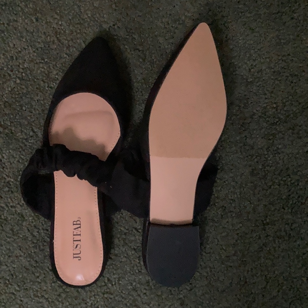 Woman’s black shoes! Brand new! Never been worn!